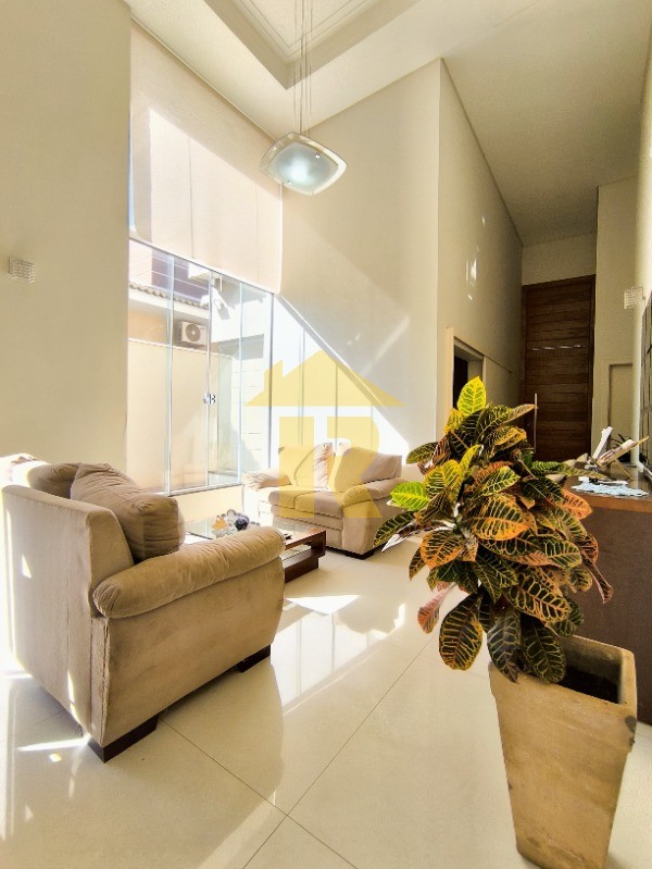 Casa de Condomínio com 3 quartos à venda e aluguel, 215m² — foto 2 de 26