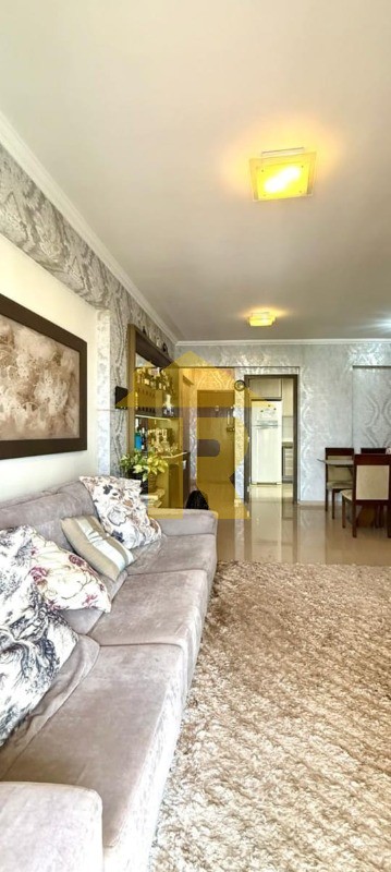 Apartamento com 2 quartos à venda, 93m² — foto 2 de 25
