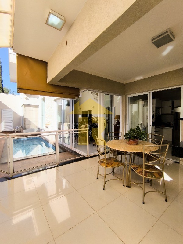 Casa de Condomínio com 3 quartos à venda e aluguel, 215m² — foto 14 de 26