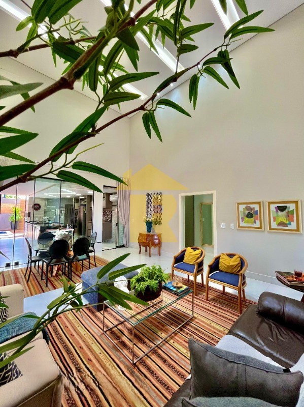 Casa de Condomínio com 4 quartos à venda, 260m² — foto 8 de 28