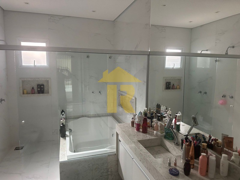 Casa de Condomínio com 3 quartos à venda, 250m² — foto 14 de 16