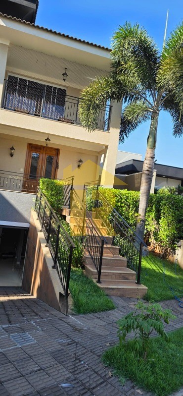 Casa de Condomínio com 4 quartos à venda, 438m² — foto 2 de 50