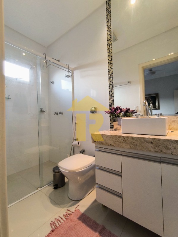 Casa de Condomínio com 3 quartos à venda e aluguel, 215m² — foto 26 de 26