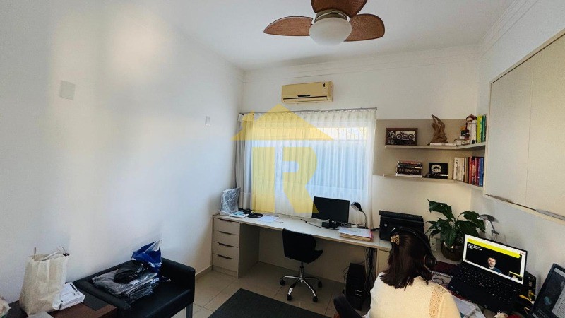 Casa de Condomínio com 3 quartos à venda, 200m² — foto 4 de 28