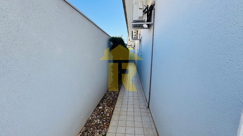 Casa de Condomínio com 3 quartos à venda, 200m² — foto 15 de 28