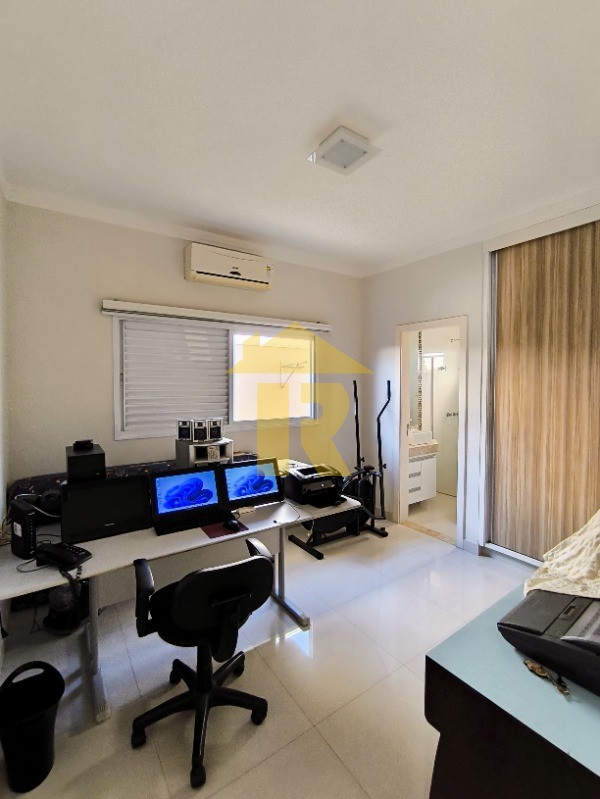 Casa de Condomínio com 3 quartos à venda e aluguel, 215m² — foto 25 de 26