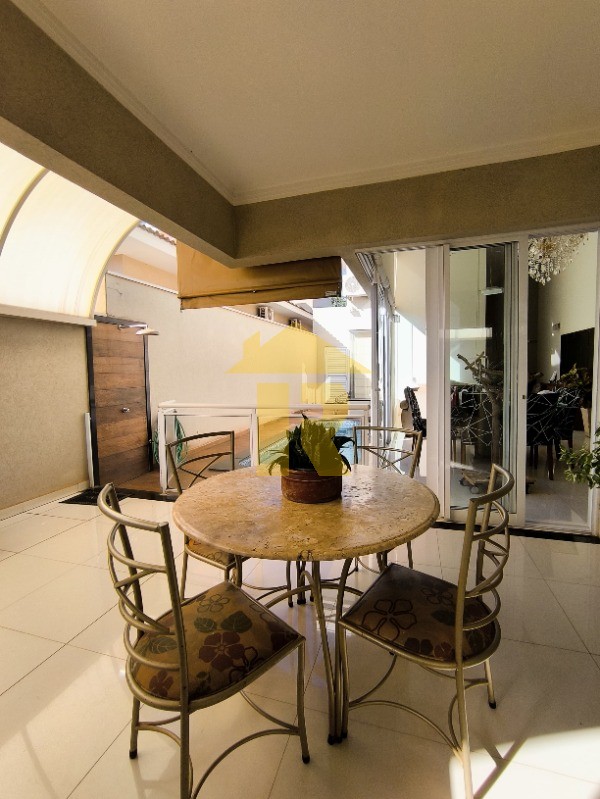Casa de Condomínio com 3 quartos à venda e aluguel, 215m² — foto 13 de 26