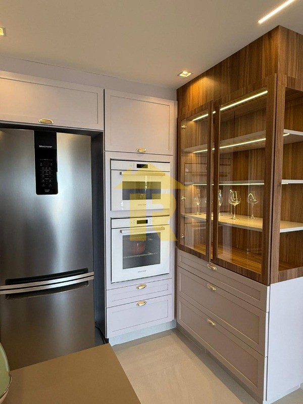 Apartamento com 3 quartos à venda, 198m² — foto 27 de 40
