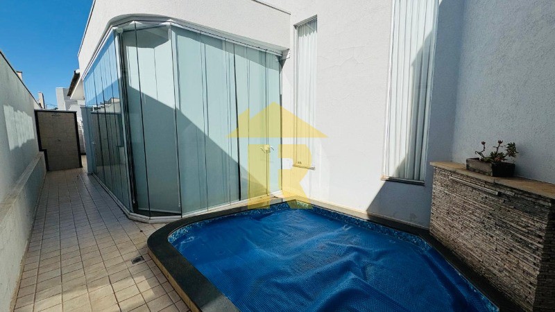 Casa de Condomínio com 3 quartos à venda, 200m² — foto 14 de 28