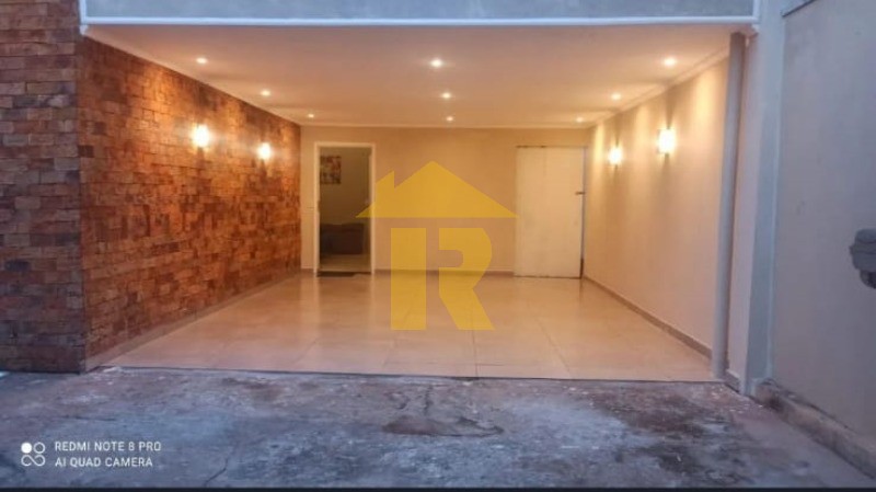 Casa com 3 quartos à venda, 120m² — foto 2 de 11