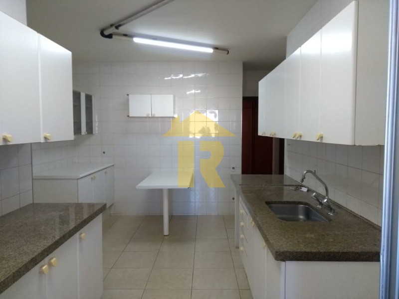 Apartamento com 3 quartos à venda, 190m² — foto 7 de 26