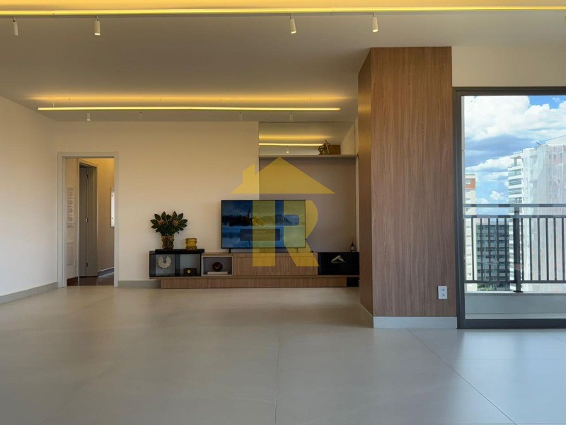 Apartamento com 3 quartos à venda, 198m² — foto 3 de 40