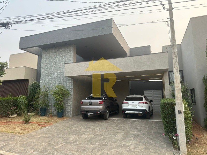 Casa de Condomínio com 3 quartos à venda, 250m² — foto 2 de 16