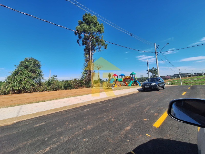 Terreno / Lote / Condomínio  à venda, 200m² — foto 6 de 7