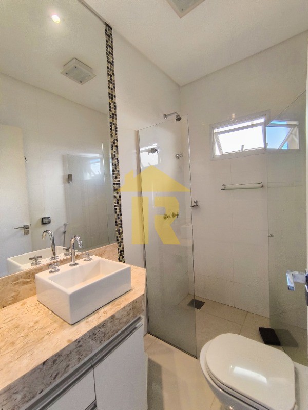 Casa de Condomínio com 3 quartos à venda e aluguel, 215m² — foto 18 de 26