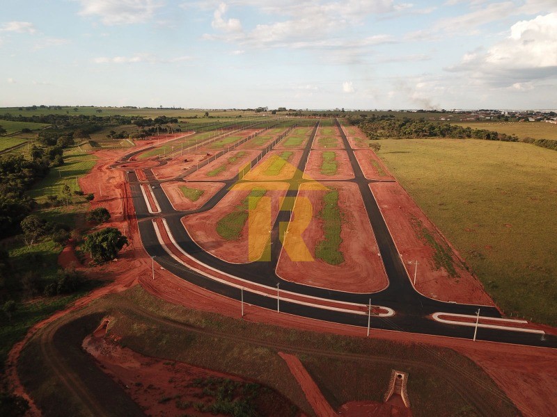 Terreno / Lote / Condomínio  à venda, 200m² — foto 3 de 28