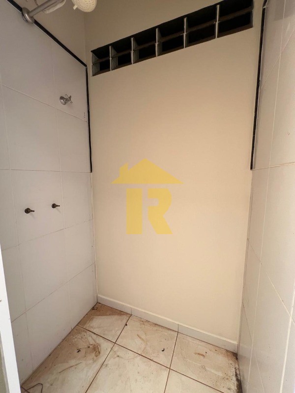 Casa de Condomínio com 4 quartos à venda e aluguel, 223m² — foto 15 de 29