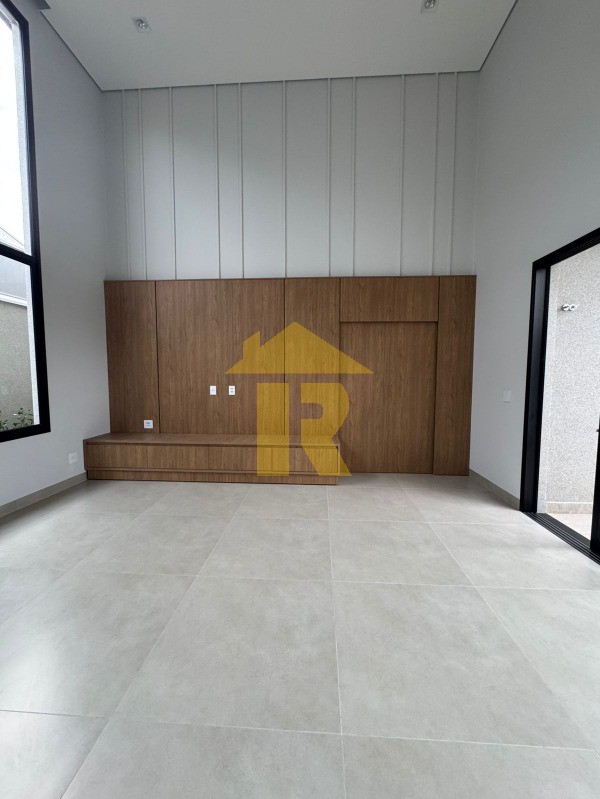 Casa de Condomínio com 4 quartos à venda, 240m² — foto 5 de 25