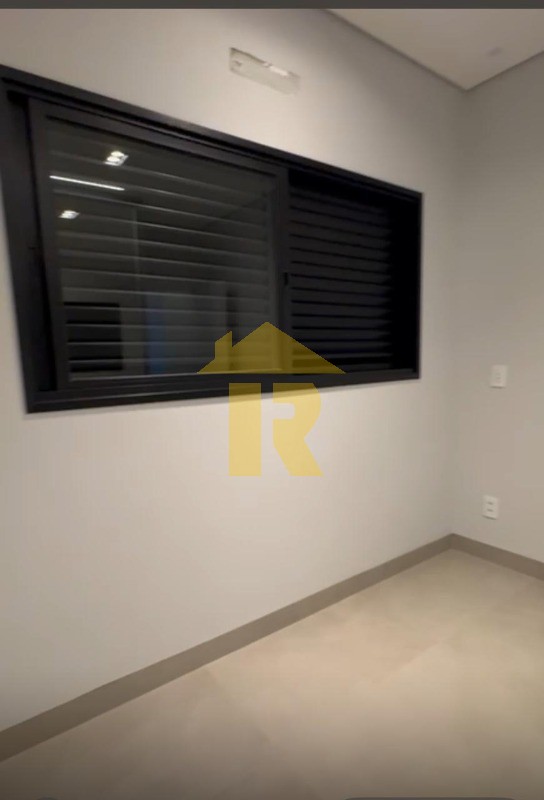 Casa de Condomínio com 4 quartos à venda, 240m² — foto 23 de 25