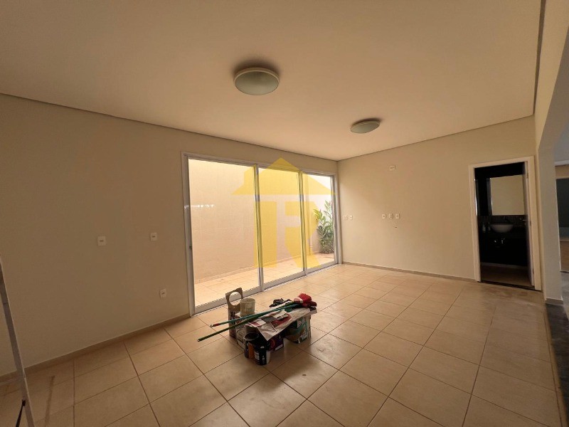 Casa de Condomínio com 4 quartos à venda e aluguel, 223m² — foto 6 de 29