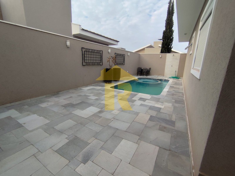 Casa de Condomínio com 3 quartos à venda, 269m² — foto 18 de 29