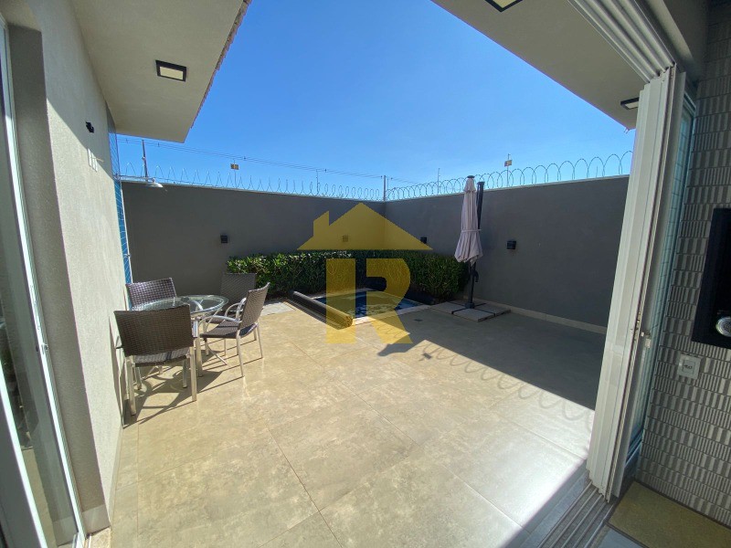 Casa com 3 quartos à venda, 186m² — foto 14 de 27