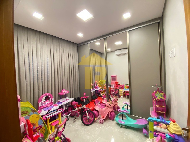 Casa com 3 quartos à venda, 186m² — foto 19 de 27