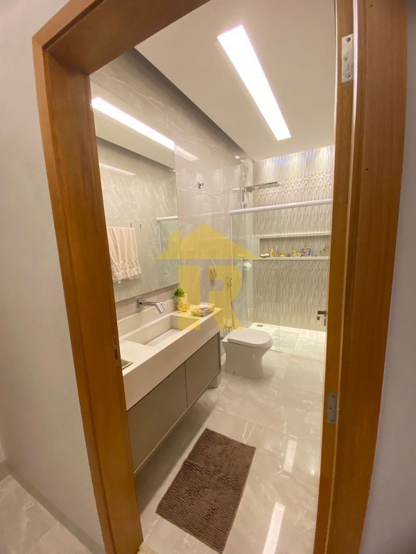 Casa com 3 quartos à venda, 186m² — foto 21 de 27