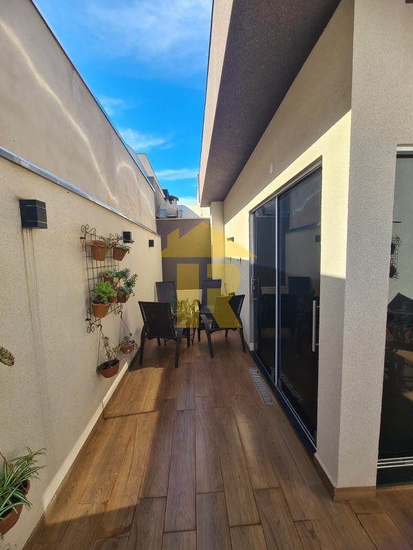 Casa de Condomínio com 3 quartos à venda, 171m² — foto 18 de 45
