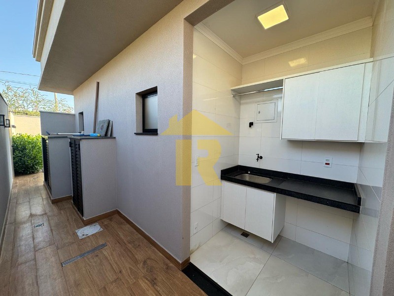 Casa de Condomínio com 3 quartos à venda, 160m² — foto 14 de 23