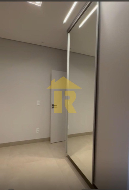 Casa de Condomínio com 4 quartos à venda, 240m² — foto 24 de 25