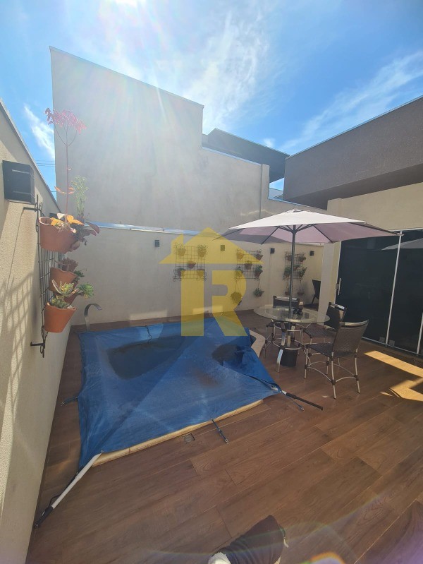 Casa de Condomínio com 3 quartos à venda, 171m² — foto 13 de 45