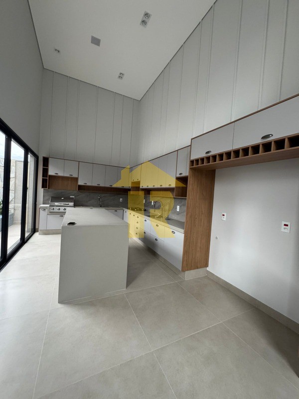 Casa de Condomínio com 4 quartos à venda, 240m² — foto 15 de 25