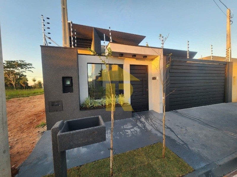 Casa com 3 quartos à venda, 130m² — foto 1 de 20