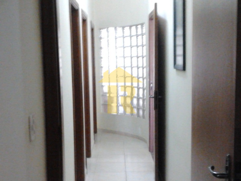 Casa com 3 quartos à venda, 220m² — foto 6 de 37
