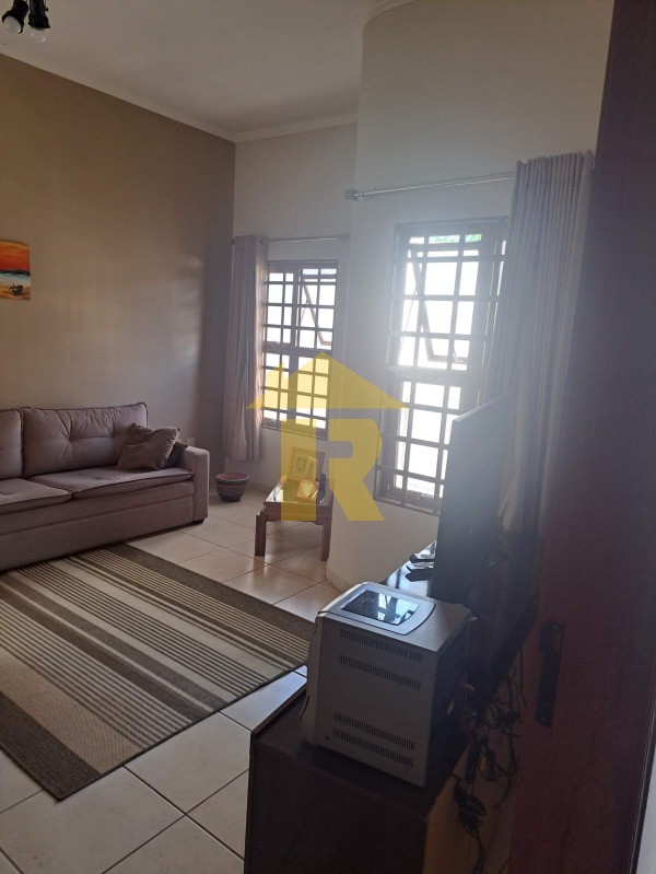 Casa com 3 quartos à venda, 220m² — foto 7 de 37