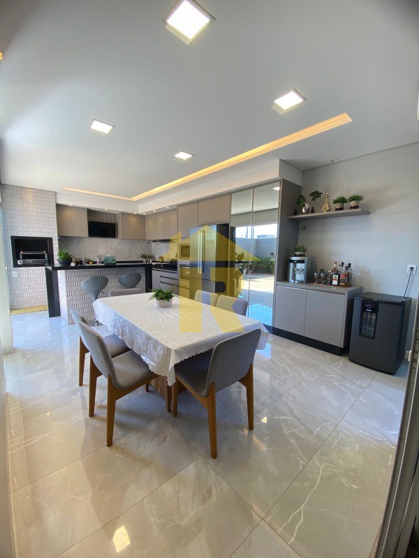 Casa com 3 quartos à venda, 186m² — foto 10 de 27