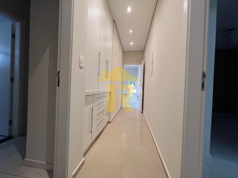 Casa de Condomínio com 4 quartos à venda e aluguel, 223m² — foto 19 de 29