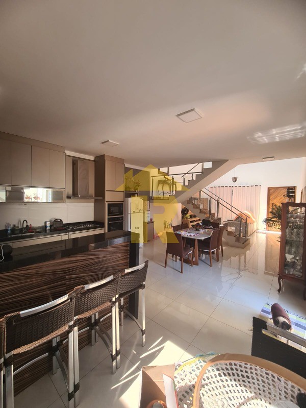 Casa de Condomínio com 3 quartos à venda, 171m² — foto 11 de 45