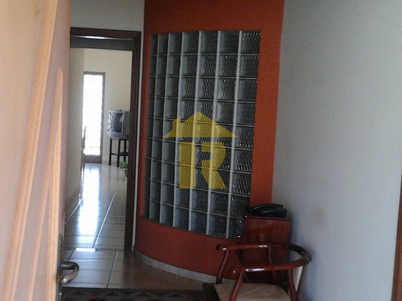 Casa com 3 quartos à venda, 220m² — foto 5 de 37
