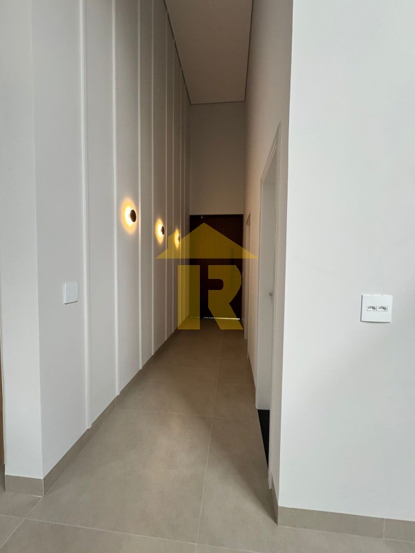 Casa de Condomínio com 4 quartos à venda, 240m² — foto 4 de 25