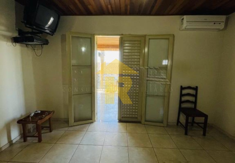 Casa com 3 quartos à venda, 217m² — foto 19 de 26