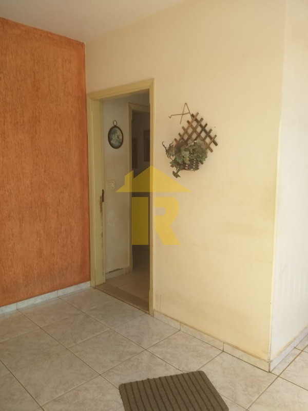 Casa com 3 quartos à venda, 217m² — foto 8 de 26