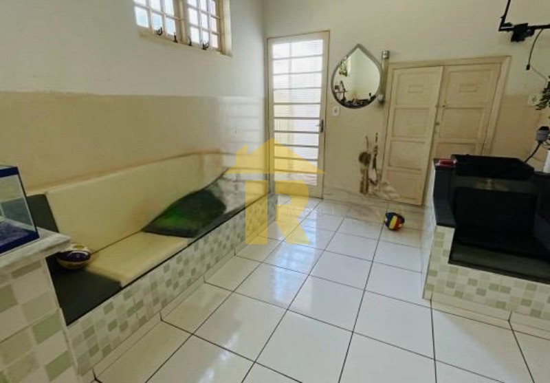 Casa com 3 quartos à venda, 217m² — foto 23 de 26