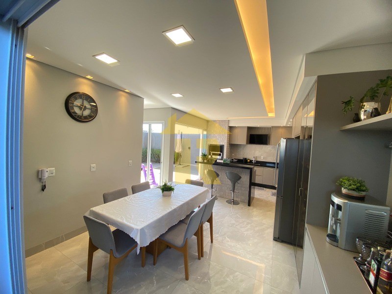 Casa com 3 quartos à venda, 186m² — foto 9 de 27