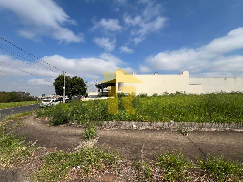Terreno / Lote / Condomínio  à venda, 929m² — foto 1 de 10