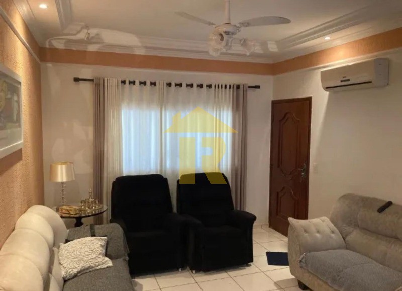 Casa com 3 quartos à venda, 240m² — foto 5 de 23