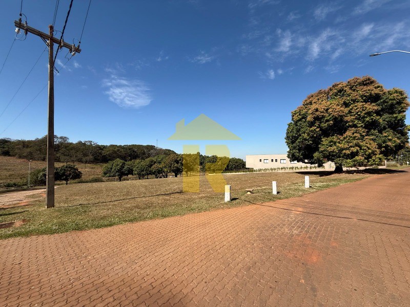 Terreno / Lote / Condomínio  à venda, 1967m² — foto 12 de 34