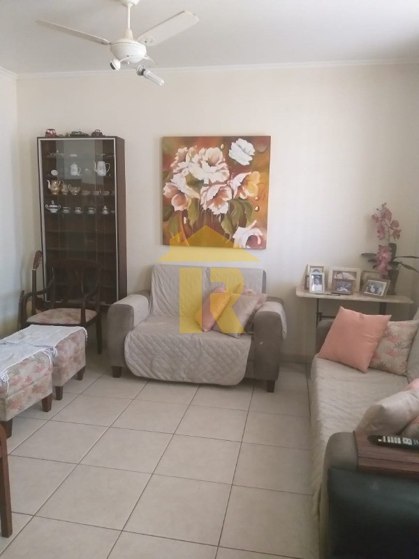 Casa com 3 quartos à venda, 217m² — foto 9 de 26