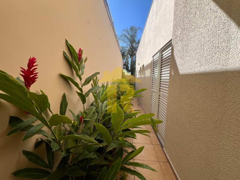 Casa de Condomínio com 4 quartos à venda e aluguel, 223m² — foto 17 de 29